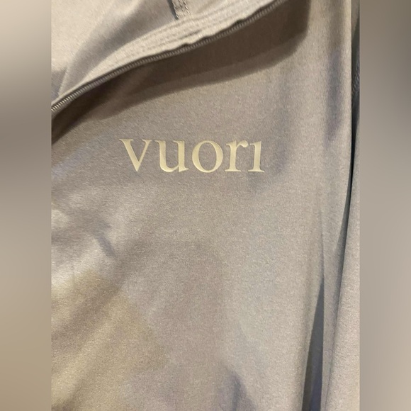 NWT Vuori men’s pullover PLATINUM HEATHER Size L - Picture 3 of 5